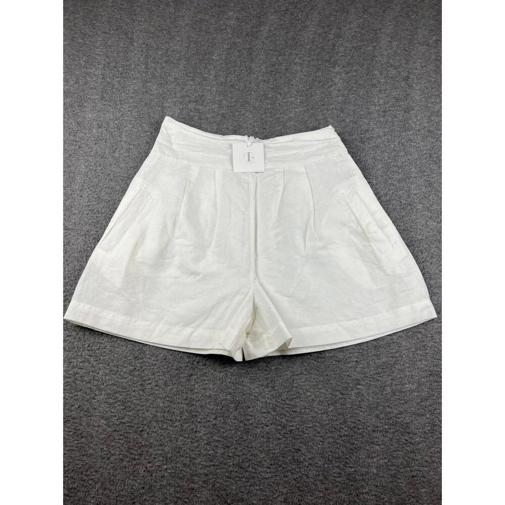 Lilac Fresca White Women's Casual Shorts with Pleated Front Size Large